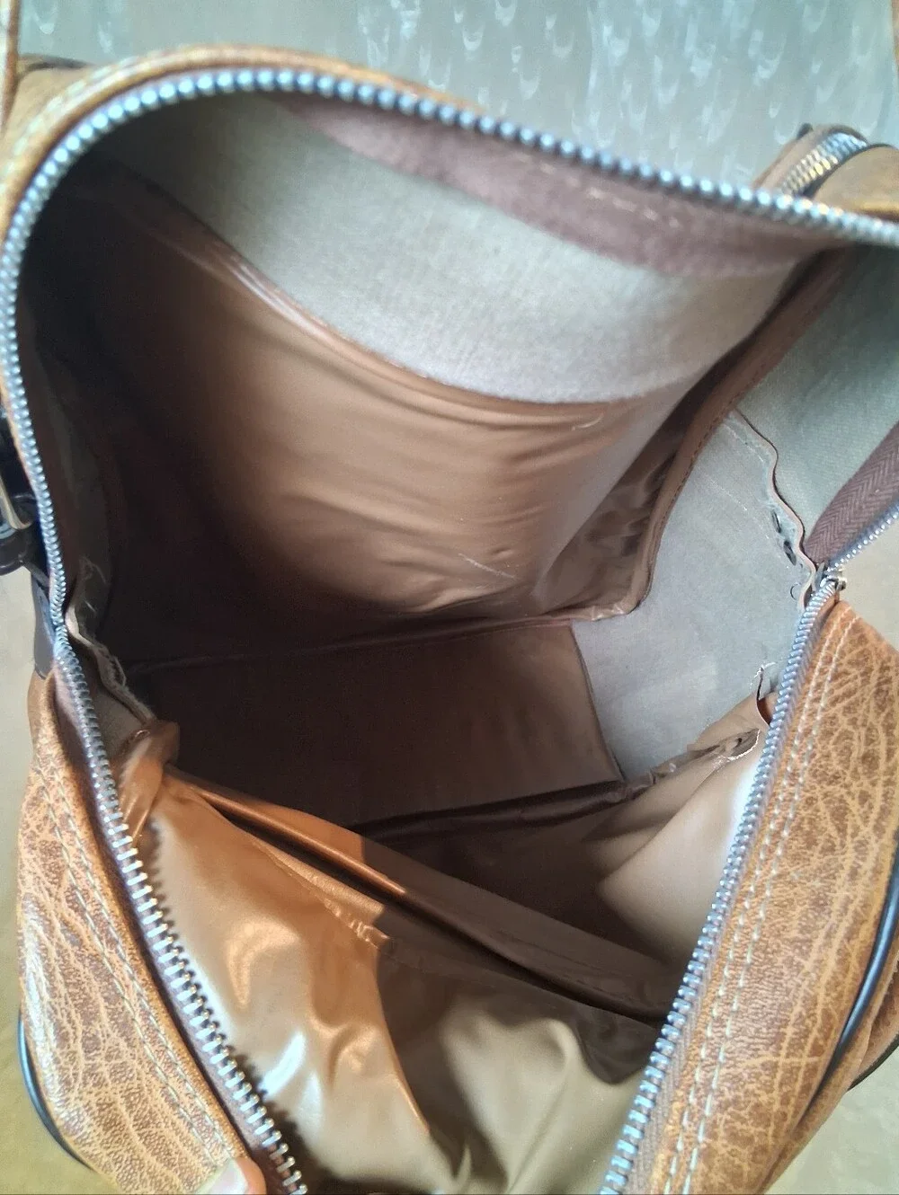 Three Star Men's Tan Shoulder Bag Preowned